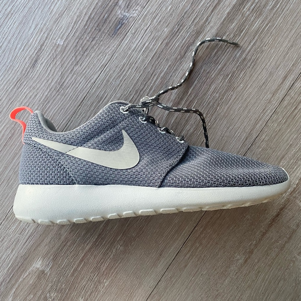 Gray, white & pink Nike Roshe Run